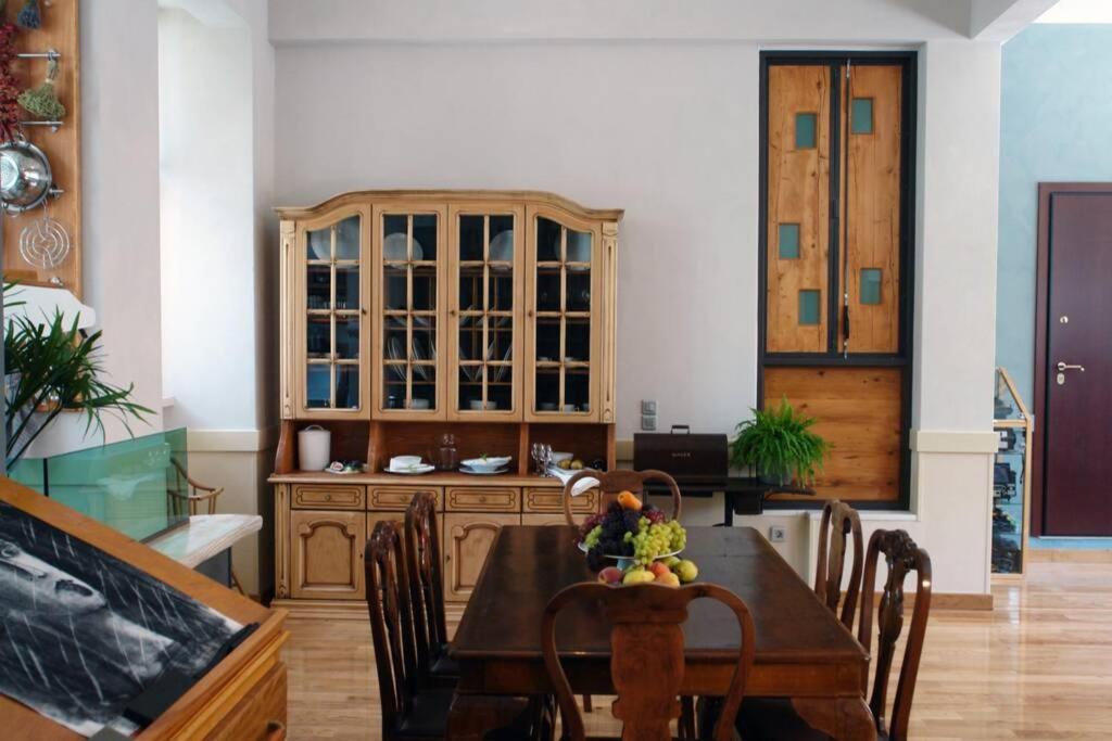 Unique - Spacious Studio With Rooftop / Thissio Athén Kültér fotó